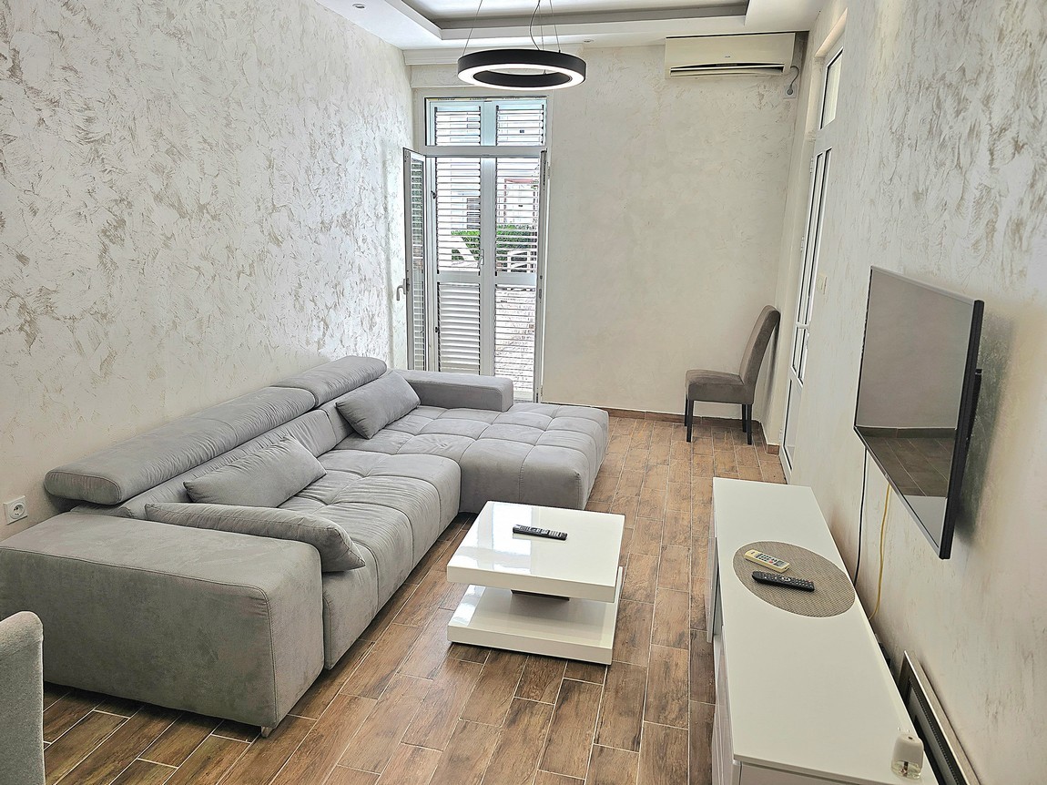 Fully Renovated Ground-Floor Two-Bedroom Apartment with Yard, Golubovina, Budva